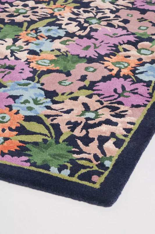 Midnight Blossom Pattern Hand-Tufted Wool Rug
