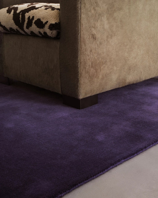Minimalist Violet Plush Tufted Area Rug