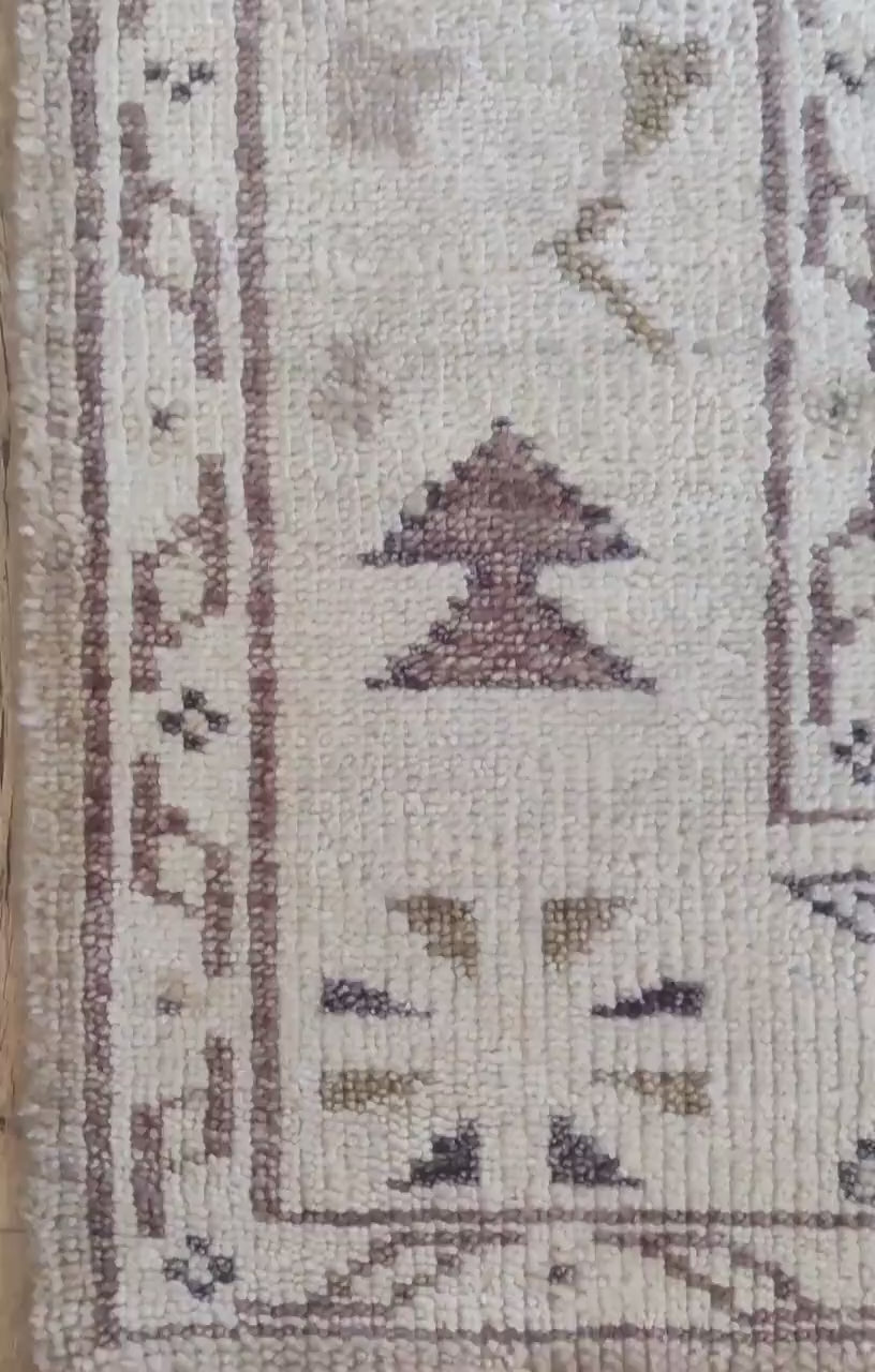 Muted Taupe & Ivory Bordered Oushak Rug